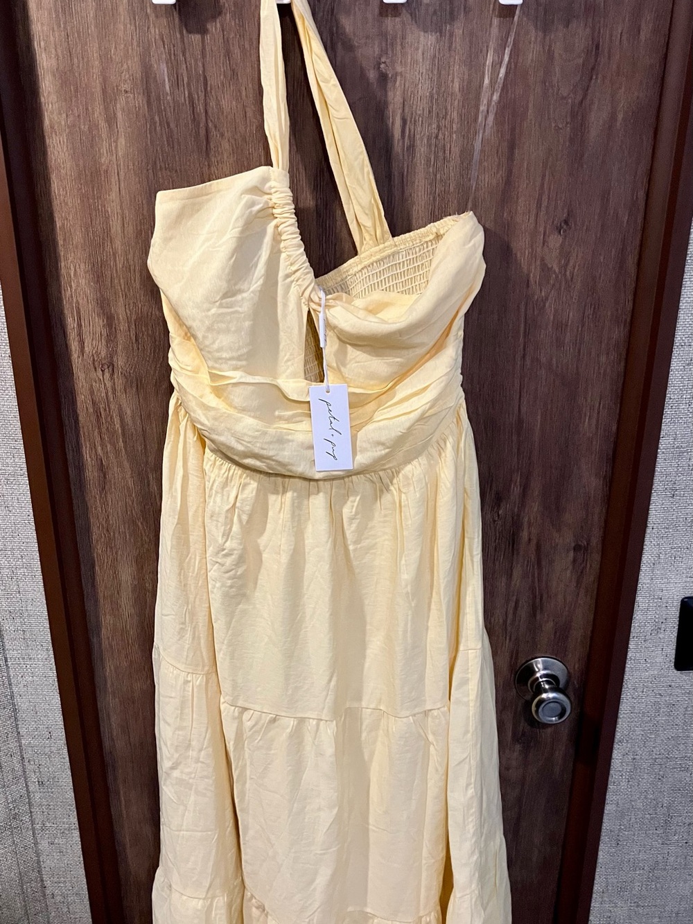 NWT Petal & Pup Pale Yellow One-Shoulder Maxi Dress - Picture 4 of 5
